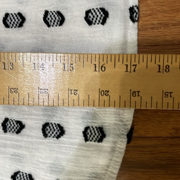 Loft Women’s Size Small Petite NWT Blouse Top White & Black 3D Embellishment - Picture 7 of 10